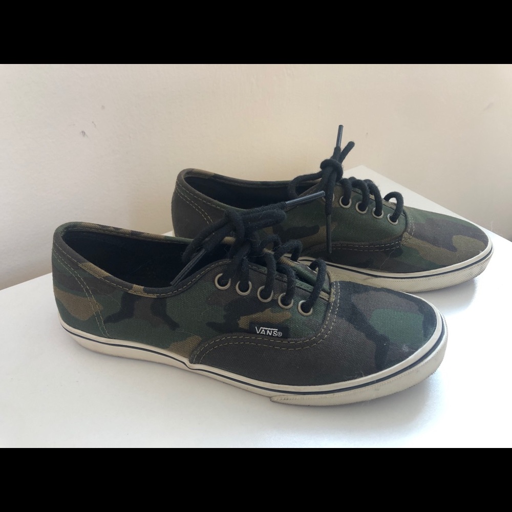 Camo low top vans